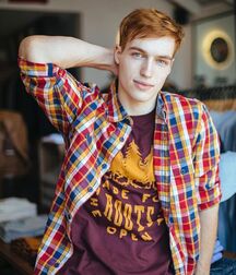 TREVOR STINES - AMERICAN MODEL 61a1a9837f208.jpg