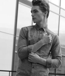 TREVOR STINES - AMERICAN MODEL 61a1a9b3c47ac.jpg
