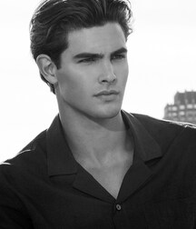 GORDON WINARICK - ACTOR AND AMERICAN MODEL 61a235bc5563c.jpg