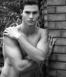 GORDON WINARICK - ACTOR AND AMERICAN MODEL 61a235cfcd95f.jpg