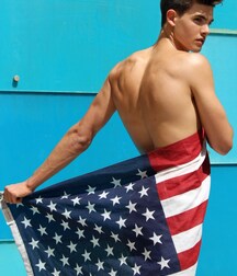 GORDON WINARICK - ACTOR AND AMERICAN MODEL 61a235d7c8664.jpg