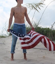 GORDON WINARICK - ACTOR AND AMERICAN MODEL 61a235d9ad57c.jpg