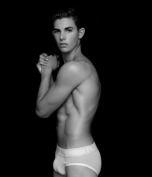 GORDON WINARICK - ACTOR AND AMERICAN MODEL 61a235fae84c6.jpg