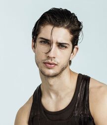 BENJAMIN (BEN) BOWERS - AMERICAN MODEL 61a4b103c1685.jpg