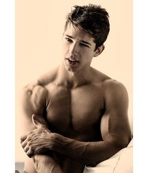 BENJAMIN (BEN) BOWERS - AMERICAN MODEL 61a4b15a03ef5.jpg