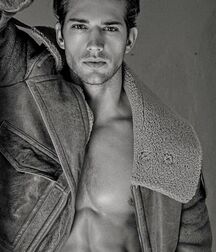 BENJAMIN (BEN) BOWERS - AMERICAN MODEL 61a4b1649ac0e.jpg