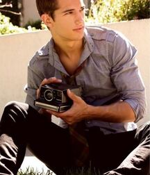 BENJAMIN (BEN) BOWERS - AMERICAN MODEL 61a4b17376387.jpg