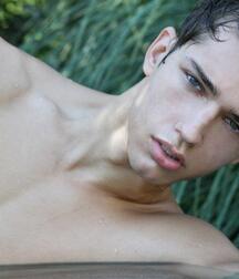 BENJAMIN (BEN) BOWERS - AMERICAN MODEL 61a4b19a09fc9.jpg
