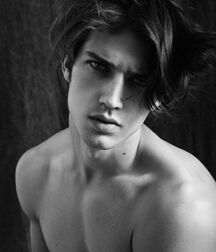 BENJAMIN (BEN) BOWERS - AMERICAN MODEL 61a4b1ce3c34d.jpg