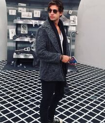 BENJAMIN (BEN) BOWERS - AMERICAN MODEL 61a4b1d38e747.jpg