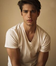 BENJAMIN (BEN) BOWERS - AMERICAN MODEL 61a4b1e2db4d2.jpg