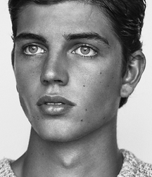 LUCAS PRADA GOES - SPANISH MODEL 61adf903b2e05.jpg