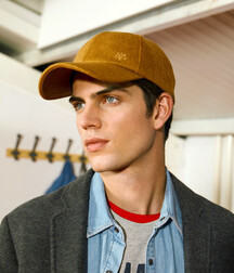 LUCAS PRADA GOES - SPANISH MODEL 61adf9294f3e9.jpg