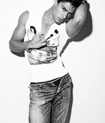 ALEX BECHET - SWEDISH FASHION MODEL 61b206e80dea8.jpg