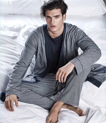 MATTHEW TERRY - AMERICAN MODEL 61b46bef748f6.jpg