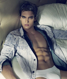 MATTHEW TERRY - AMERICAN MODEL 61b46bf4efba1.jpg