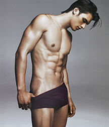 MATTHEW TERRY - AMERICAN MODEL 61b46c006ea4d.jpg