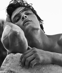 MATTHEW TERRY - AMERICAN MODEL 61b46c1db85ec.jpg