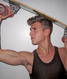 HUMBERT CLOTET - SPANISH MALE MODEL 61b5a3558c60f.jpg