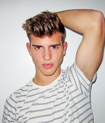 HUMBERT CLOTET - SPANISH MALE MODEL 61b5a35cac8e7.jpg