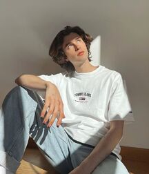 THOMAS ROSSIER - SWISS MODEL 61b612c638434.jpg