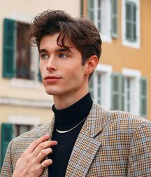 THOMAS ROSSIER - SWISS MODEL 61b612f5d1ff8.jpg