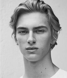 DOMINIK SADOCH - POLISH TOP MODEL 61b82100d6a10.jpg