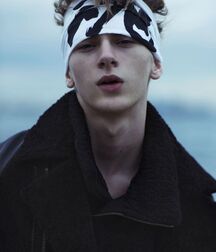 DOMINIK SADOCH - POLISH TOP MODEL 61b8210b0b297.jpg