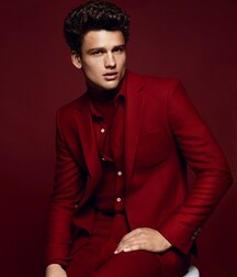 SIMON NESSMAN - CANADIAN FASHION MODEL 61bcad6821595.jpg