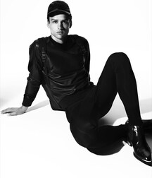 SIMON NESSMAN - CANADIAN FASHION MODEL 61bcad6d5a860.jpg