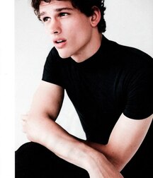 SIMON NESSMAN - CANADIAN FASHION MODEL 61bcad90de3d6.jpeg