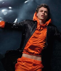 SIMON NESSMAN - CANADIAN FASHION MODEL 61bcadf58b25f.jpg
