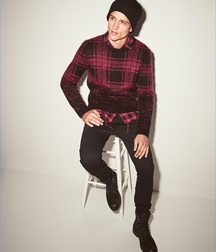 SIMON NESSMAN - CANADIAN FASHION MODEL 61bcae1103138.jpg