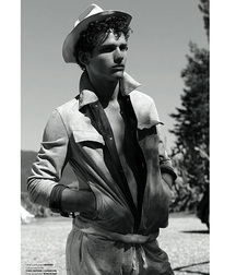 SIMON NESSMAN - CANADIAN FASHION MODEL 61bcae2c7a7a4.jpg