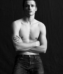 SIMON NESSMAN - CANADIAN FASHION MODEL 61bcae41e0889.jpg