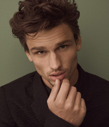 SIMON NESSMAN - CANADIAN FASHION MODEL 61bcae839f12c.jpg