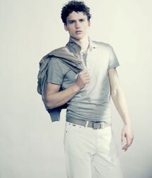 SIMON NESSMAN - CANADIAN FASHION MODEL 61bcae873e407.jpg