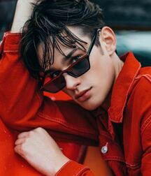 LEVI MCLEOD - TOP MODEL 61bdaaa8cc011.jpg
