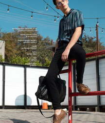LEVI MCLEOD - TOP MODEL 61bdaabe7a70e.jpg