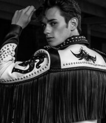 LEVI MCLEOD - TOP MODEL 61bdaacead51e.jpg