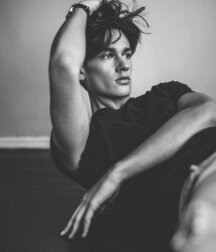 LEVI MCLEOD - TOP MODEL 61bdaad59253b.jpg