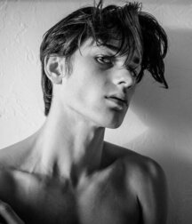 LEVI MCLEOD - TOP MODEL 61bdaaf79525d.jpg