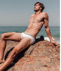 LEVI MCLEOD - TOP MODEL 61bdab234c3fe.jpg