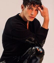 SAM WAY - UK MALE MODEL 61c9bcfe36345.jpg
