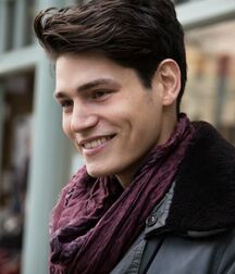 SAM WAY - UK MALE MODEL 61c9bd2022ada.jpg