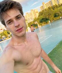 MATHEUS MATTE - BRAZILIAN MODEL 61d59059a320f.jpg