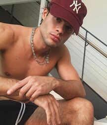BRYCE ALAKAI DETTLOFF - AMERICAN MODEL 61e26c0e81549.jpg