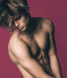 BRYCE ALAKAI DETTLOFF - AMERICAN MODEL 61e26c22af07d.jpg