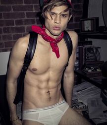 BRYCE ALAKAI DETTLOFF - AMERICAN MODEL 61e26c266019d.jpg
