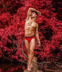 KEITH LAUE - AMERICAN MODEL 61e26d587d23e.jpg